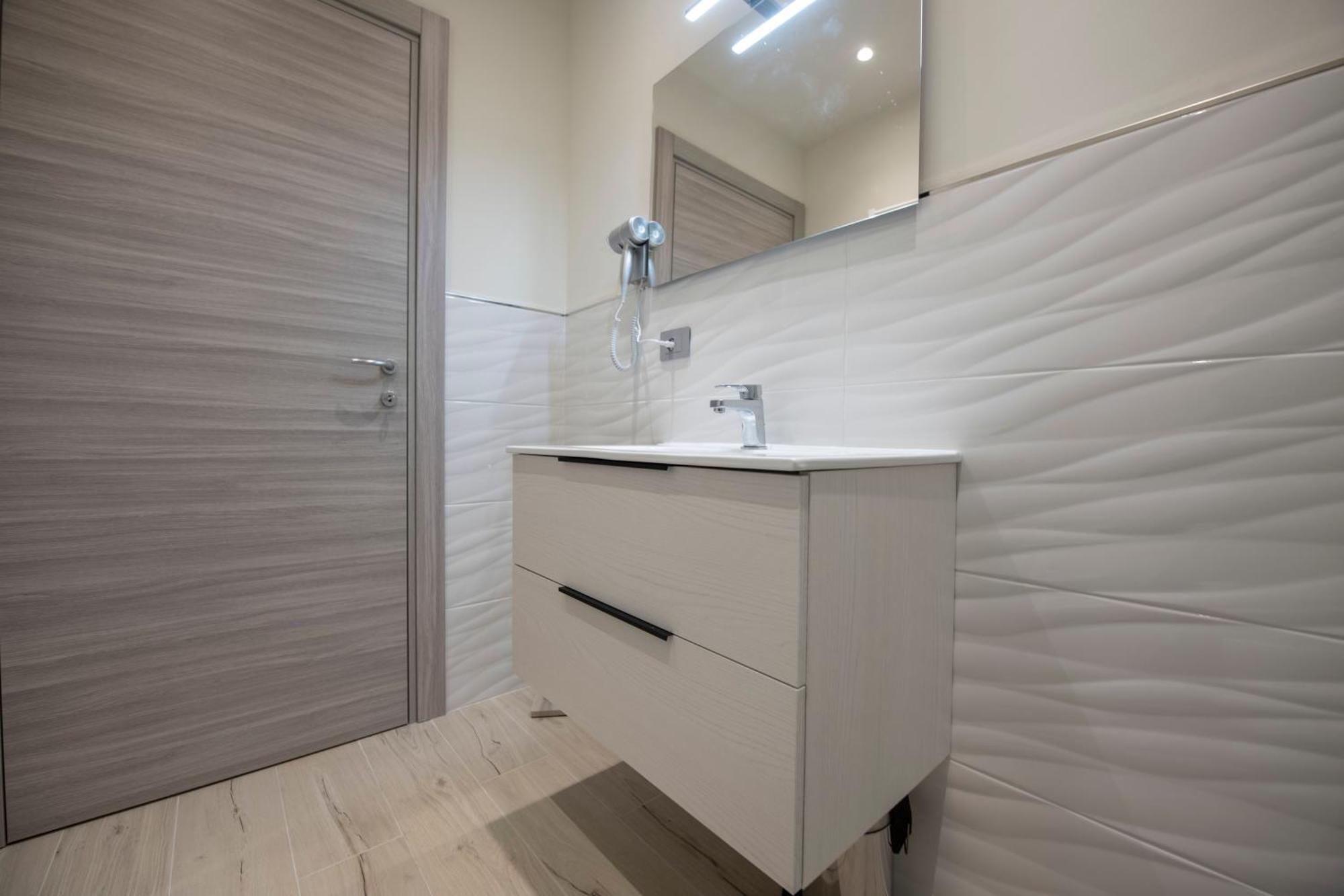 243B - Appartamento Mignon - Sara Home Chiavari, 200Metri Dal Mare Exterior photo